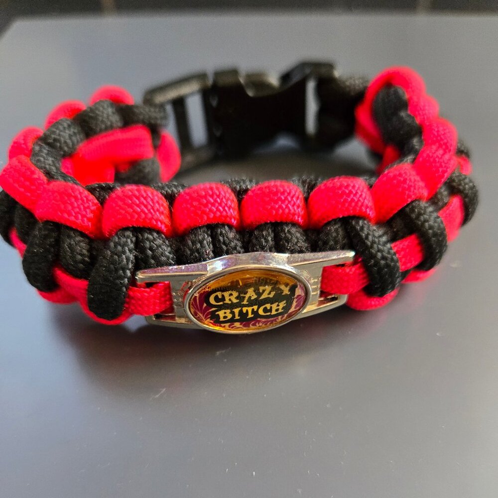 NWOT - Pink & Black Paracord bracelet